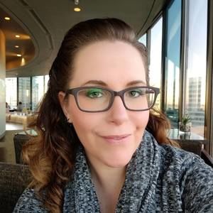 Meet your Posher, Carolyn